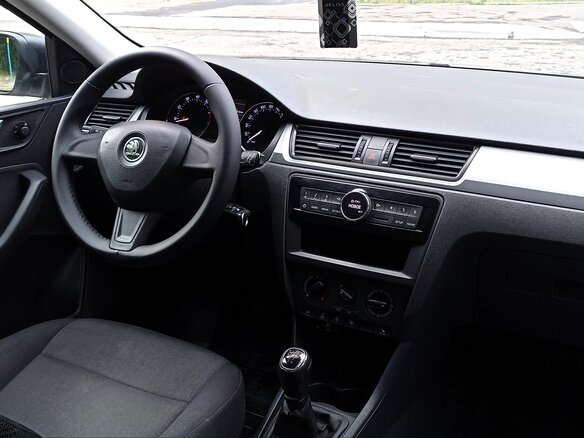 2017 Skoda Rapid I, белый, 1100000 рублей - вид 5