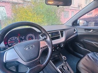 2019 Hyundai Solaris II, белый, 689000 рублей, вид 5