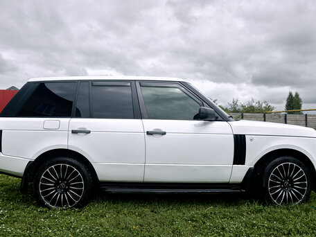 2011 Land Rover Range Rover III Рестайлинг 2, белый, вид 2