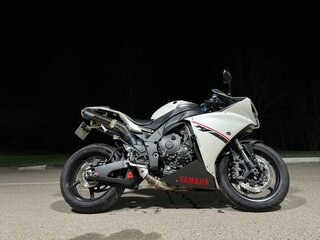 2014 Yamaha YZF-R1, белый, 1100000 рублей, вид 3