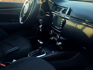 2019 Kia Rio X-Line IV, серый, 1780000 рублей, вид 4