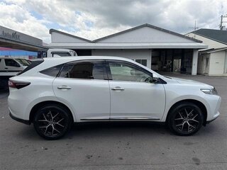 2019 Toyota Harrier III (XU60) Рестайлинг, белый, 2100000 рублей, вид 2