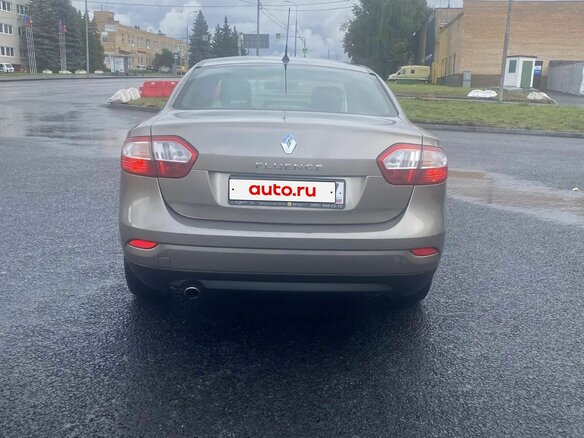 2012 Renault Fluence I, бежевый, 800000 рублей - вид 2