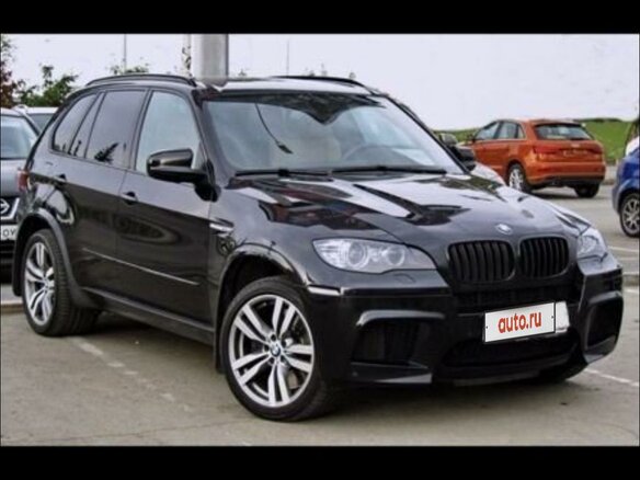 2011 BMW X5 M I (E70), чёрный, 2000000 рублей - вид 3
