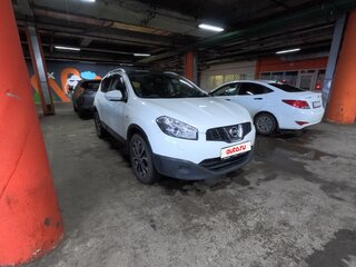 2011 Nissan Qashqai I Рестайлинг, белый, 1050000 рублей, вид 3