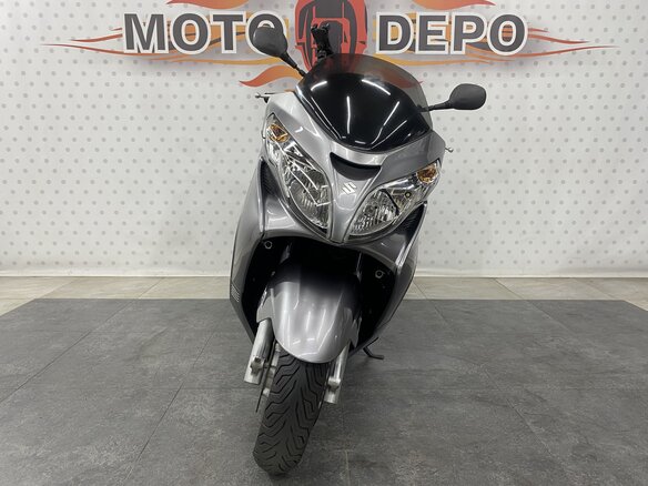 2006 Suzuki Burgman (SkyWave) 400, серебристый, 279000 рублей - вид 2