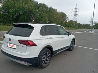 2019 Volkswagen Tiguan II, белый, 3599990 рублей, вид 5