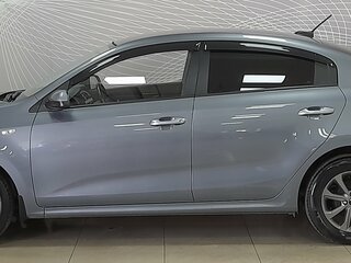 2019 Kia Rio IV, серый, 1570000 рублей, вид 2