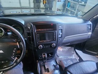 2010 Mitsubishi Pajero IV, чёрный, 1950000 рублей, вид 3