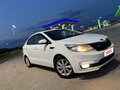 2016 Kia Rio III Рестайлинг, белый, 1150000 рублей - вид 3
