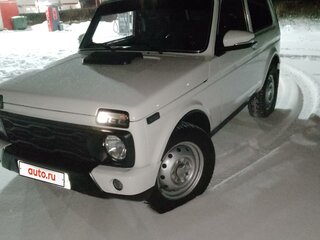 2013 Lada (ВАЗ) 2121 (4x4) I Рестайлинг, белый, 550000 рублей, вид 2