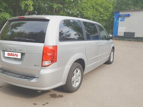 2011 Dodge Caravan Grand V, серый, 1349999 рублей, вид 4