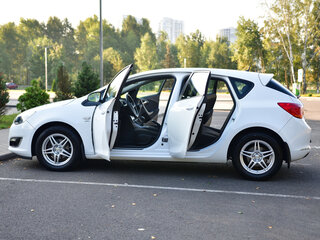 2013 Opel Astra J Рестайлинг, белый, 891501 рублей, вид 5
