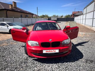 2011 BMW 1 серии 116i I (E81/E82/E87/E88) Рестайлинг, красный, 1000000 рублей, вид 2