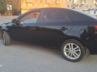 2011 Kia Cerato 6-speed II, чёрный, 800000 рублей, вид 5