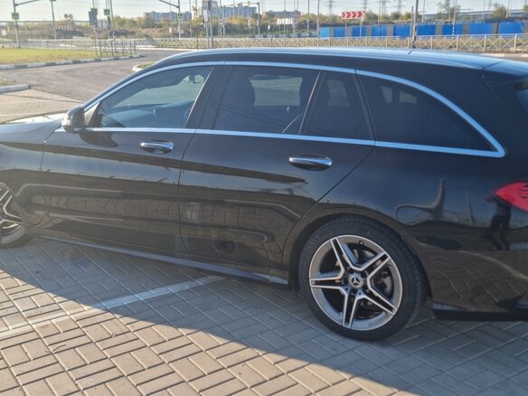 2018 Mercedes-Benz C-Класс 180 IV (W205), чёрный, 1999990 рублей - вид 5