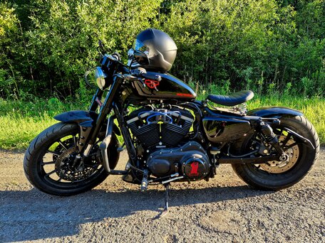 2010 Harley-Davidson Sportster 883, чёрный, 650000 рублей, вид 1