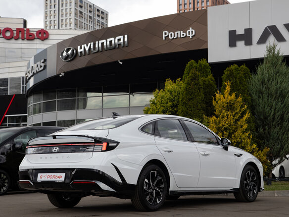 2026 Hyundai Sonata VIII (DN8) Рестайлинг, белый, 4770000 рублей - вид 5