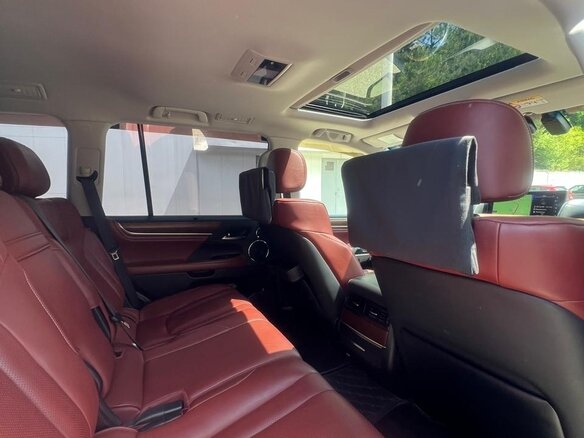 2017 Lexus LX 570 III Рестайлинг 2, серый, 8500000 рублей - вид 22