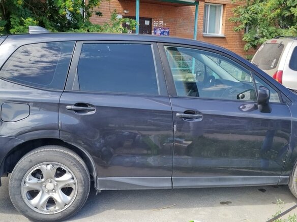 2016 Subaru Forester IV Рестайлинг 2, серый, 1950000 рублей - вид 4