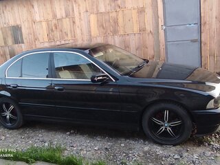 2002 BMW 5 серии 520i IV (E39) Рестайлинг, чёрный, 950000 рублей, вид 3