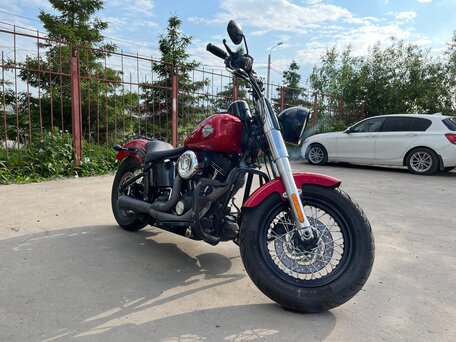 2012 Harley-Davidson Softail Slim, красный, 800000 рублей, вид 4