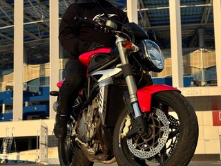2009 MV Agusta Brutale 989, красный, 600000 рублей, вид 2