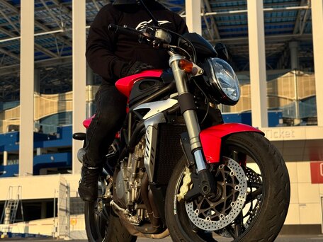 2009 MV Agusta Brutale 989, красный, 600000 рублей, вид 2