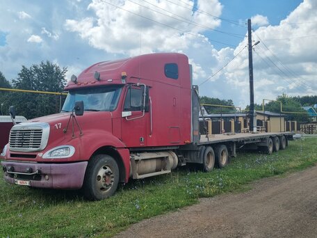 2003 Freightliner Century Class, красный, 1690000 рублей, вид 3