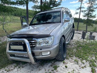 2003 Toyota Land Cruiser 100 Series Рестайлинг 1, серебристый, 4000000 рублей, вид 1