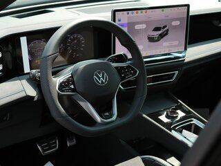 2026 Volkswagen Tiguan L Pro III (China Market), чёрный, 4800000 рублей, вид 5