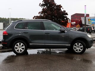 2013 Volkswagen Touareg II, серый, 5000000 рублей, вид 2