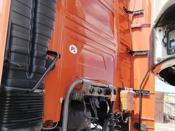 2004 Volvo FH, оранжевый, 1500000 рублей - вид 6