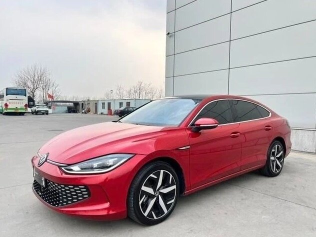 Открыть фотографии: Volkswagen Lamando II