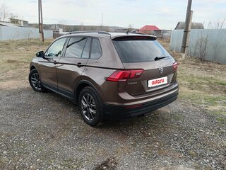 2018 Volkswagen Tiguan II, коричневый, 2000000 рублей, вид 4