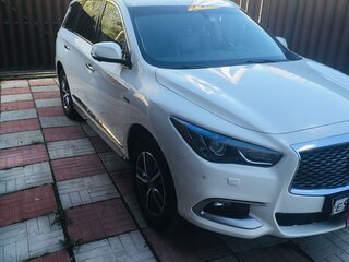 2016 Infiniti QX60 I Рестайлинг, белый, 2700000 рублей, вид 3