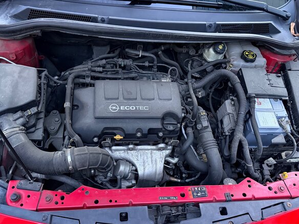 2012 Opel Astra GTC J Рестайлинг, красный - вид 15
