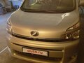 2013 Toyota Voxy II (R70) Рестайлинг, серый, 1750000 рублей