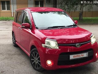 2012 Toyota Sienta I Рестайлинг 2, красный, 948000 рублей, вид 3