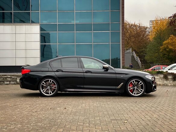2019 BMW 5 серии M550d xDrive VII (G30/G31/G38), чёрный - вид 7