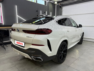 2020 BMW X6 30d III (G06), белый, 7537000 рублей, вид 4