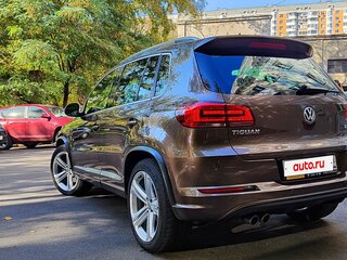 2014 Volkswagen Tiguan I Рестайлинг, коричневый, 1900000 рублей, вид 3