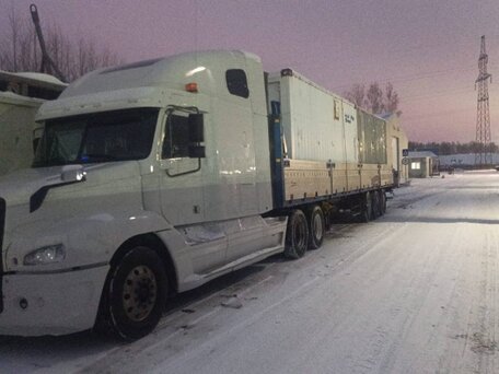 2003 Freightliner Columbia, белый, 1700000 рублей, вид 4