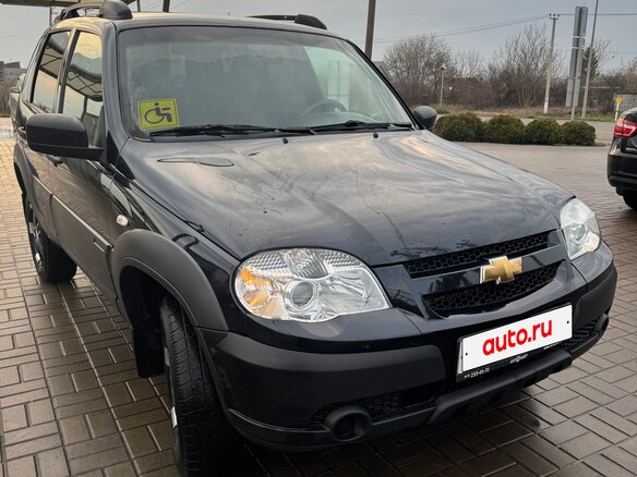 2019 Chevrolet Niva I Рестайлинг, чёрный, 800000 рублей - вид 3
