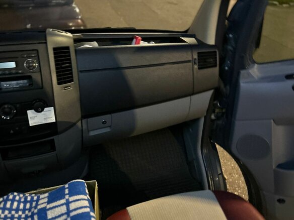 2011 Mercedes-Benz Sprinter, серый, 4450000 рублей - вид 8