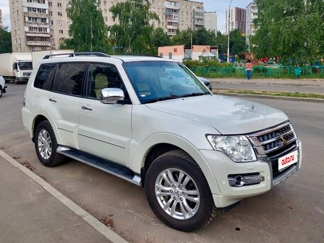 2019 Mitsubishi Pajero IV Рестайлинг 2, белый, 4550000 рублей, вид 3