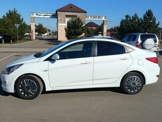 2014 Hyundai Solaris I Рестайлинг, белый, 790000 рублей, вид 4