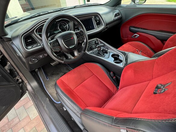 2020 Dodge Challenger SRT III Рестайлинг 2, серый, 7000000 рублей - вид 10