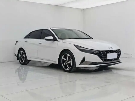 2022 Hyundai Elantra VII (CN7), белый, 1654000 рублей, вид 3