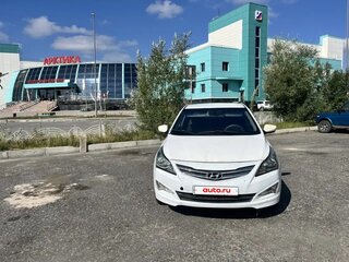 2016 Hyundai Solaris I Рестайлинг, белый, 399999 рублей, вид 1